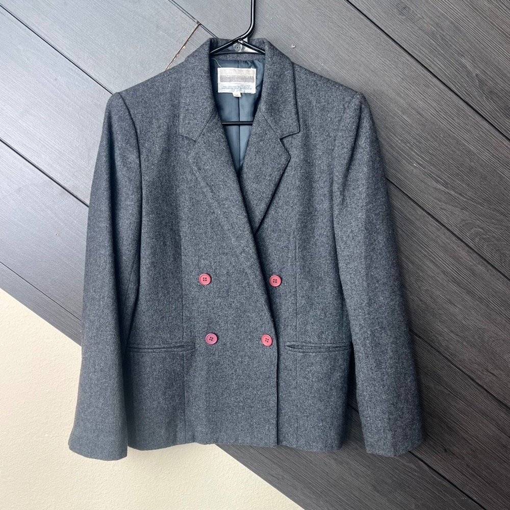 Half Moon Women's Size 11‎ VTG Wool Blend Blazer Cropped Gray Pink Buttons